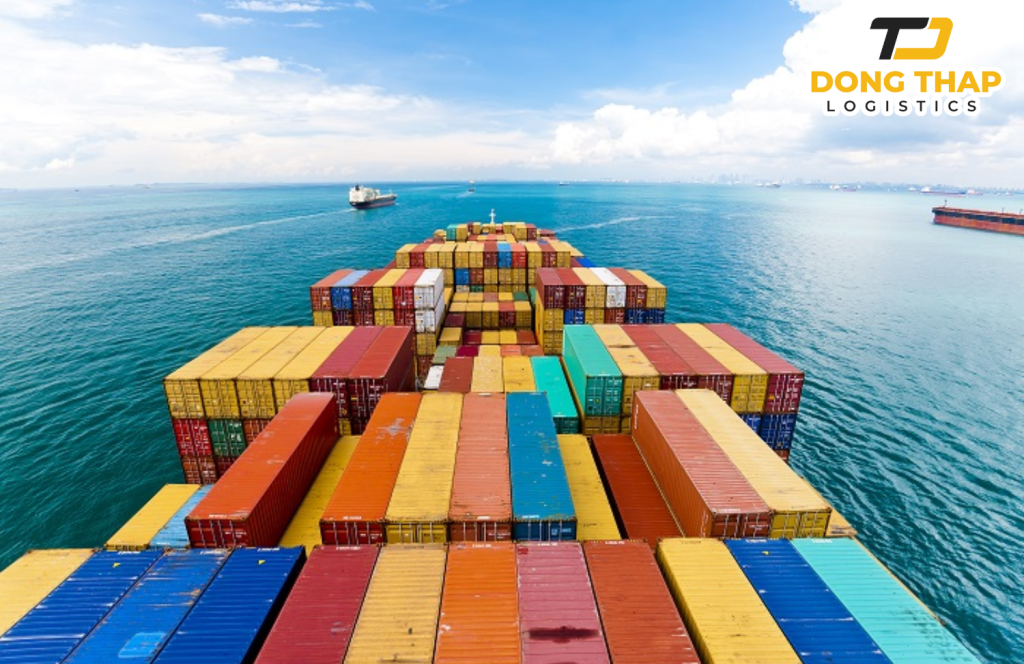 Phân tích vai trò của các cảng trung chuyển trong thương mại toàn cầu