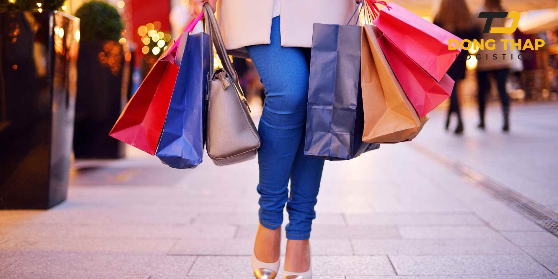 Vận Chuyển Hàng Xách Tay Từ Nga Về Việt Nam: Cơ Hội, Thách Thức và Giải Pháp Cho Doanh Nghiệp Logistics