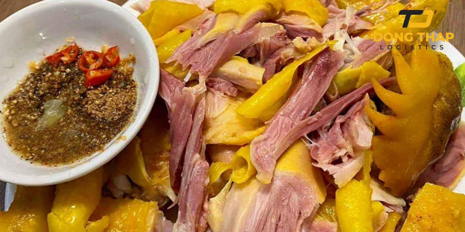 Vận Chuyển Gà Ủ Muối Hoa Tiêu Từ Hà Nội Vào TP.HCM – Giữ Trọn Độ Mềm Thịt